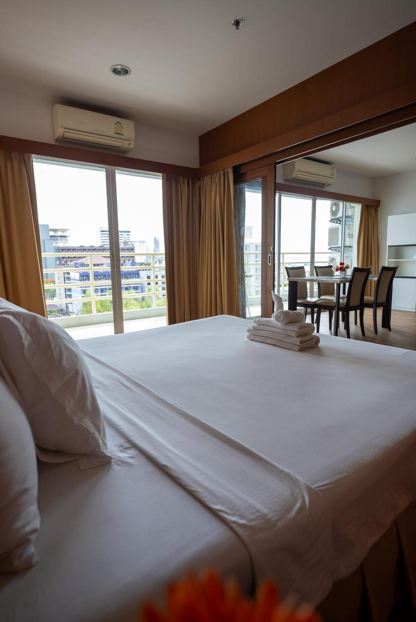 Vtsix At View Talay 6 Hotel Pattaya Eksteriør billede
