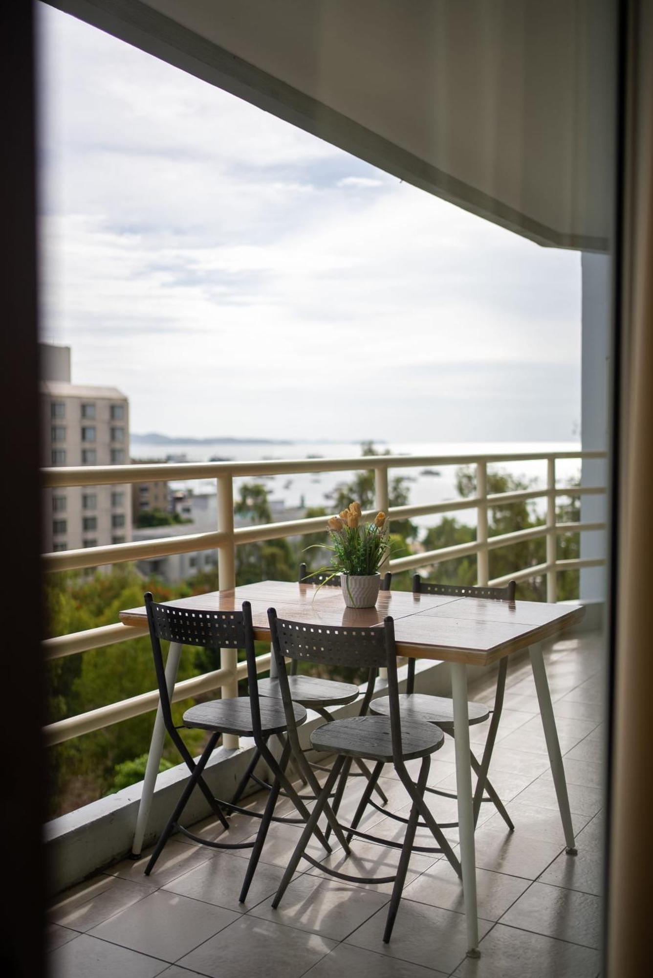 Vtsix At View Talay 6 Hotel Pattaya Eksteriør billede